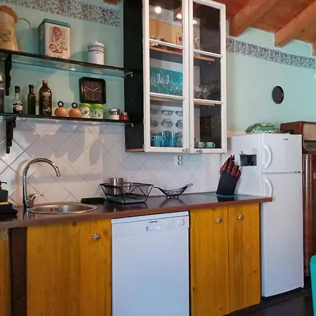 Beautiful Vintage House Vis